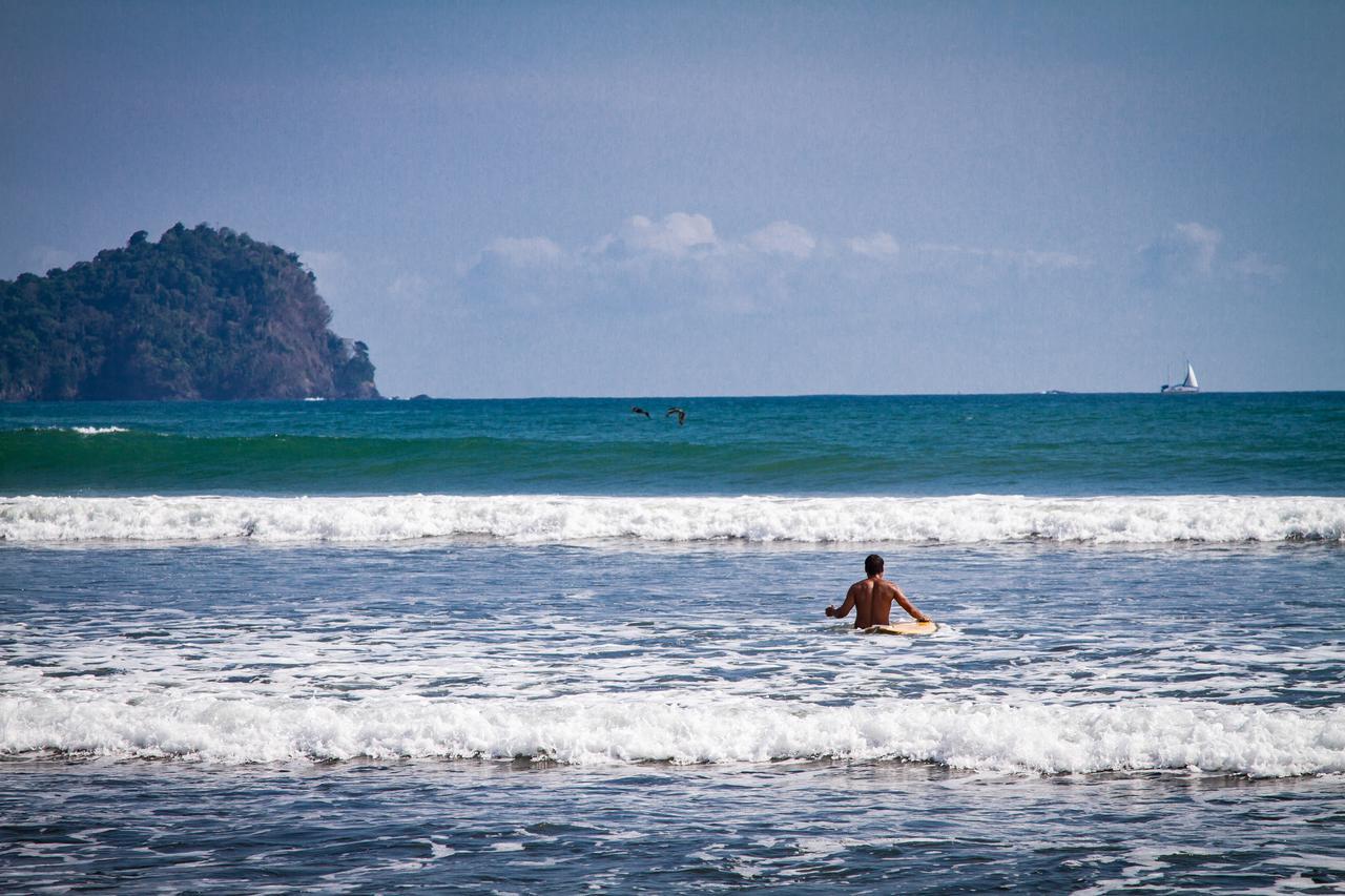 Hotel Miguel Surf Camp Quepos Esterno foto